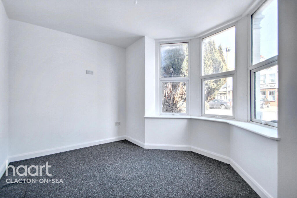 2 bed Apartment for rent in Clacton-on-Sea. From haart - Clacton