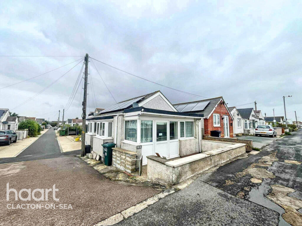 3 bed Bungalow for rent in Jaywick. From haart - Clacton