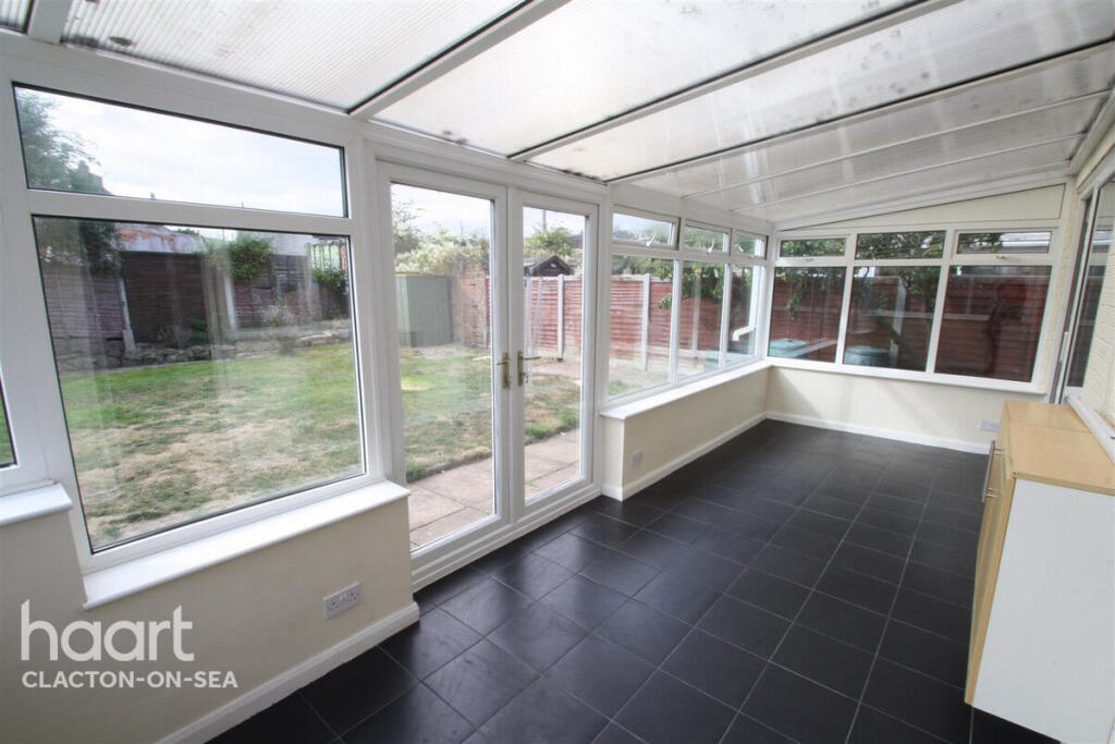 2 bed Detached bungalow for rent in Clacton-on-Sea. From haart - Clacton