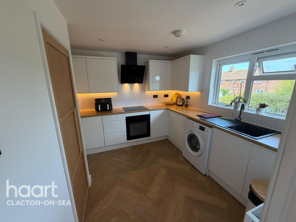 1 bed 1st Floor Flat for rent in Thorpe-le-Soken. From haart - Clacton 1 bed 1st Floor Flat for rent in Thorpe-le-Soken. From haart - Clacton