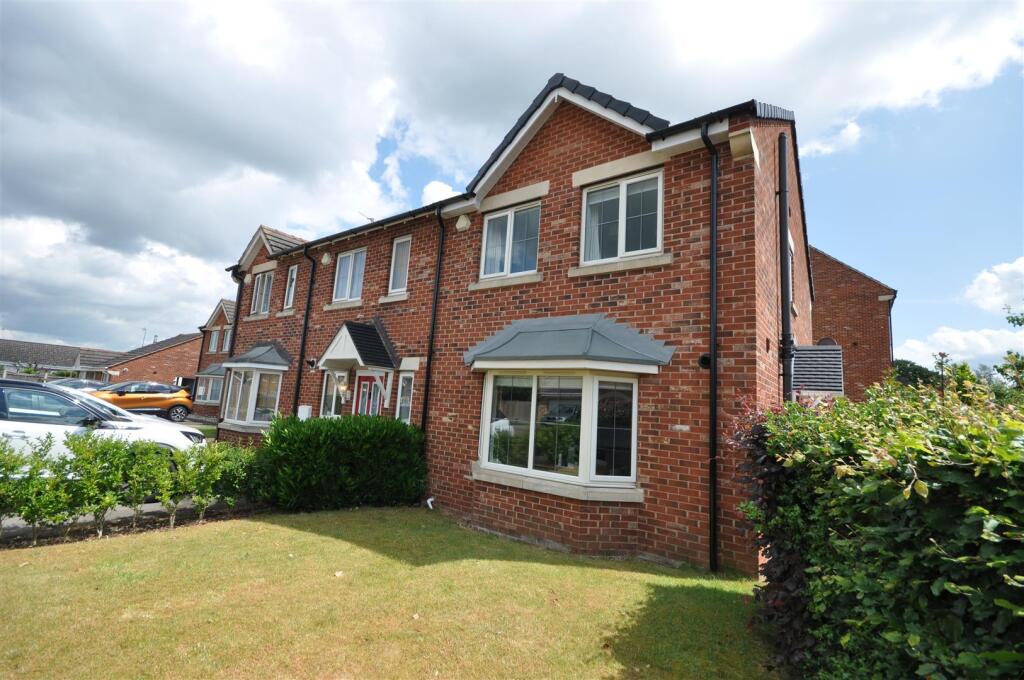 3 bed End of Terrace for rent in Goole. From Screetons - Thorne