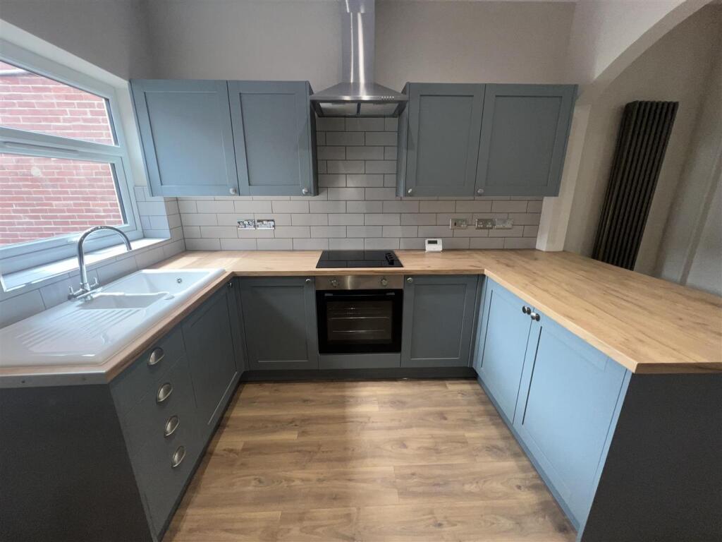 3 bed Mid Terraced House for rent in Conisbrough. From Screetons - Thorne 3 bed Mid Terraced House for rent in Conisbrough. From Screetons - Thorne