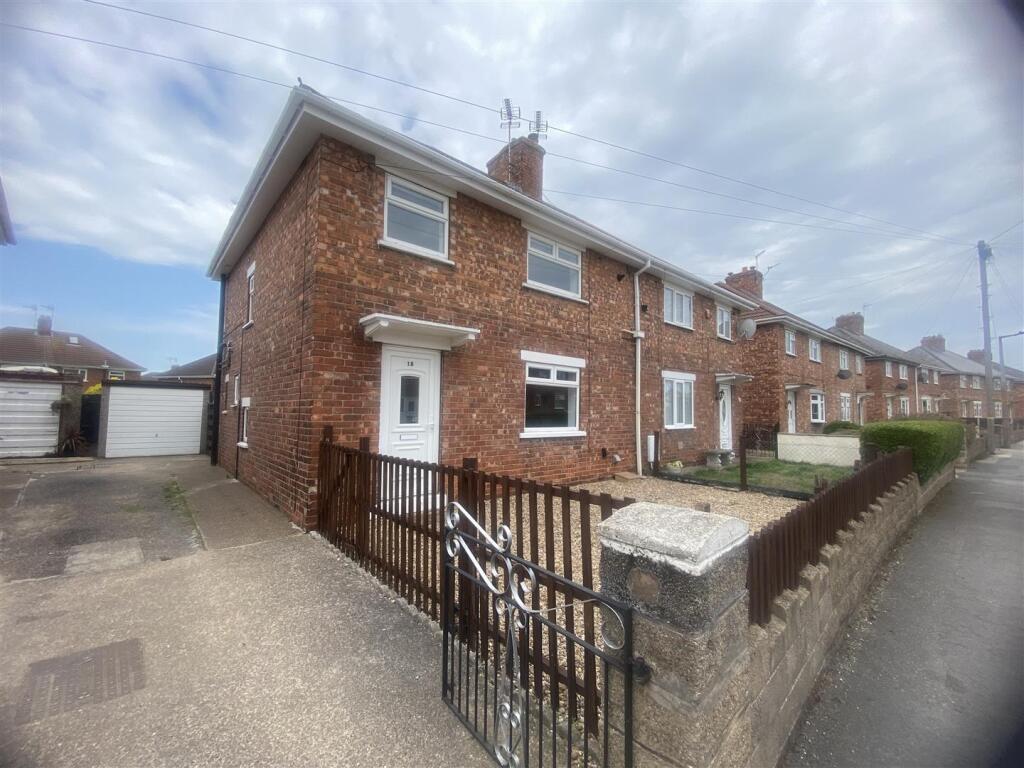 3 bed Semi Detached for rent in Moorends. From Screetons - Thorne