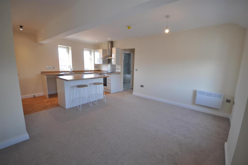 1 bed Apartment for rent in Thorne. From Screetons - Thorne