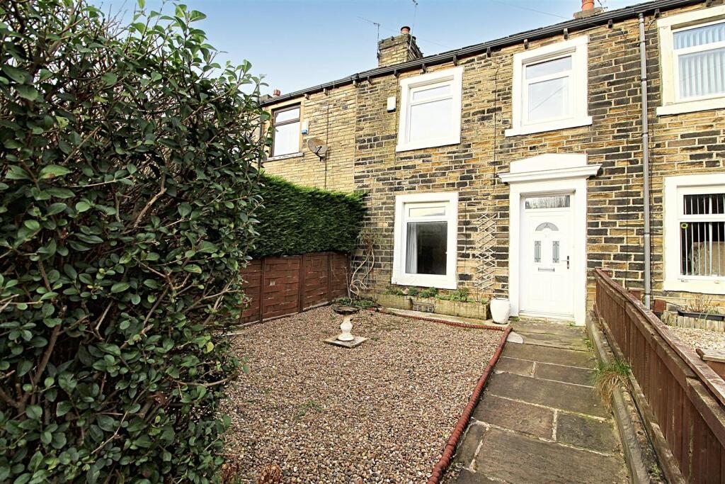 2 bed Mid Terraced House for rent in Kirkheaton. From Paisley Properties - Almondbury