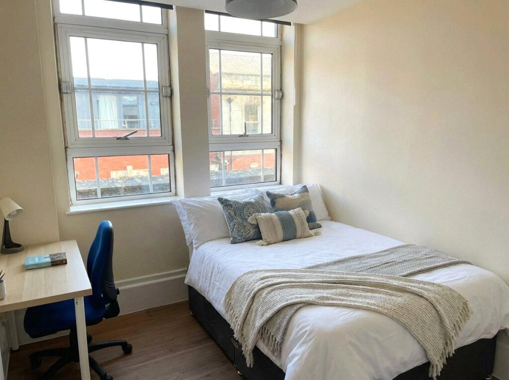 5 bed Apartment for rent in Bristol. From Digs - Bristol