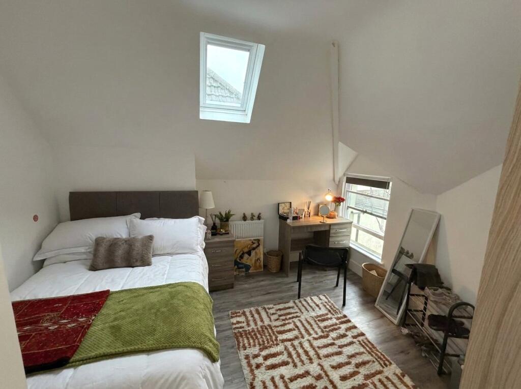 11 bed Mid Terraced House for rent in Bristol. From Digs - Bristol 11 bed Mid Terraced House for rent in Bristol. From Digs - Bristol