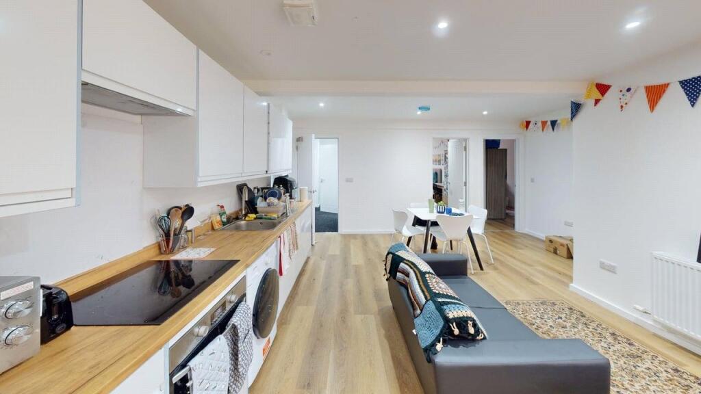 4 bed Apartment for rent in Bristol. From Digs - Bristol