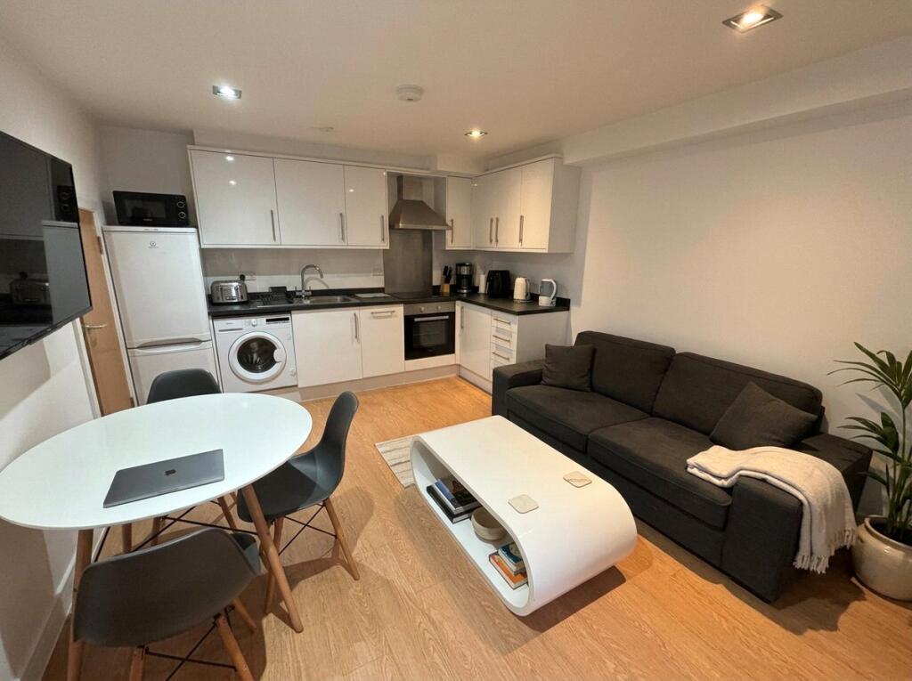 3 bed Detached for rent in Abbots Leigh. From Digs - Bristol