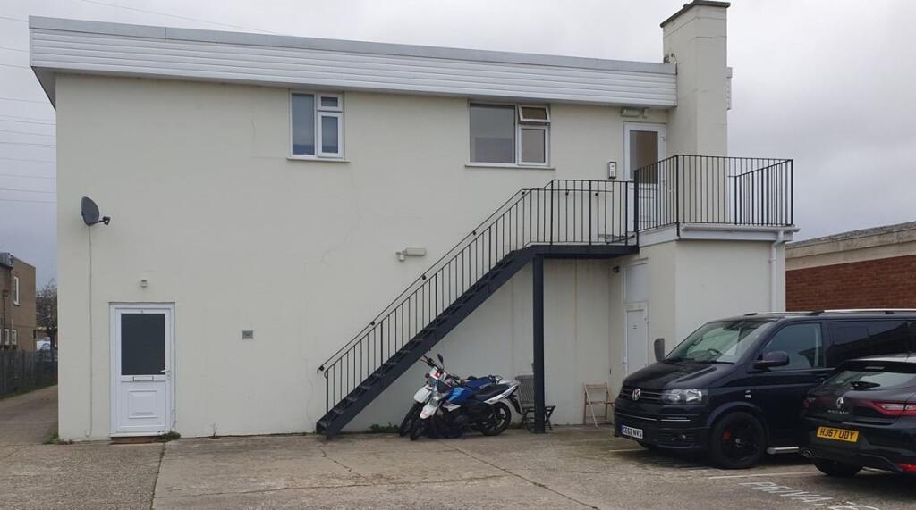1 bed 1st Floor Flat for rent in Poole. From Homes & Steeple - Bournemouth