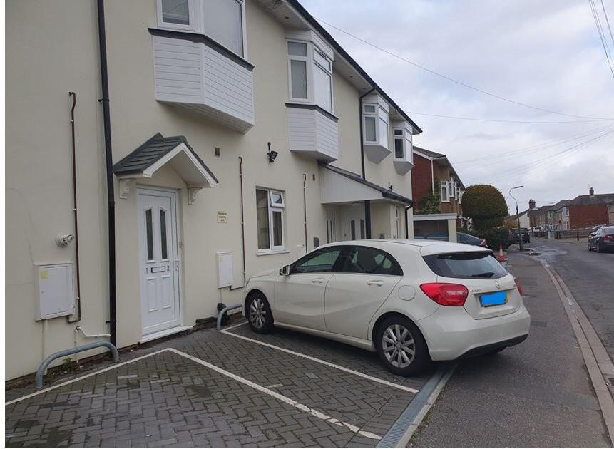 1 bed 1st Floor Flat for rent in Bournemouth. From Homes & Steeple - Bournemouth