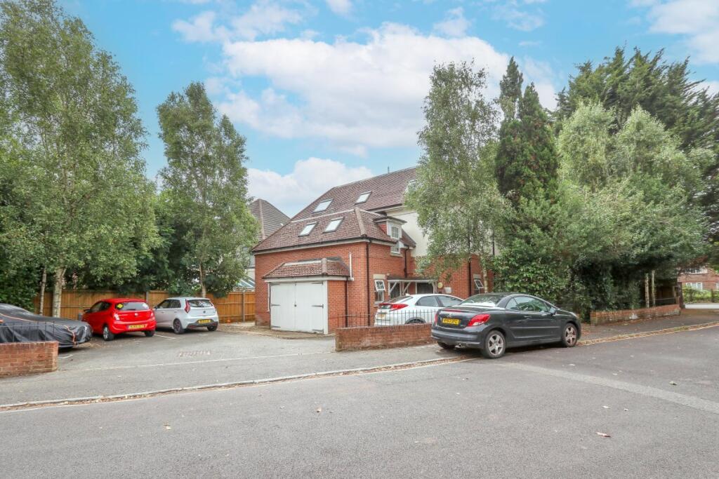2 bed 1st Floor Flat for rent in Bournemouth. From Homes & Steeple - Bournemouth