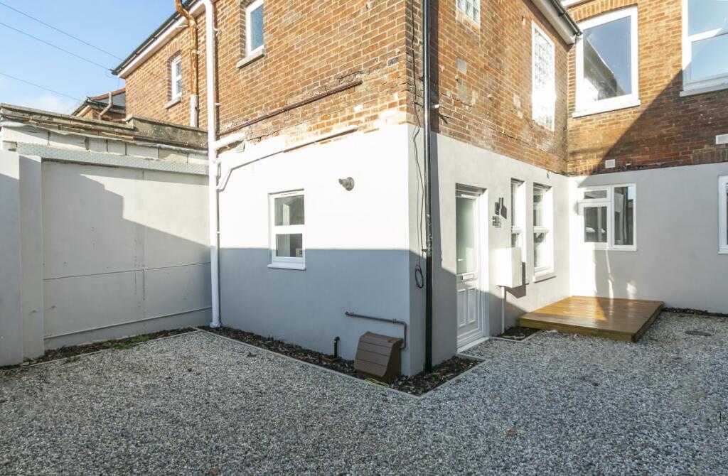 1 bed 1st Floor Flat for rent in Poole. From Homes & Steeple - Bournemouth