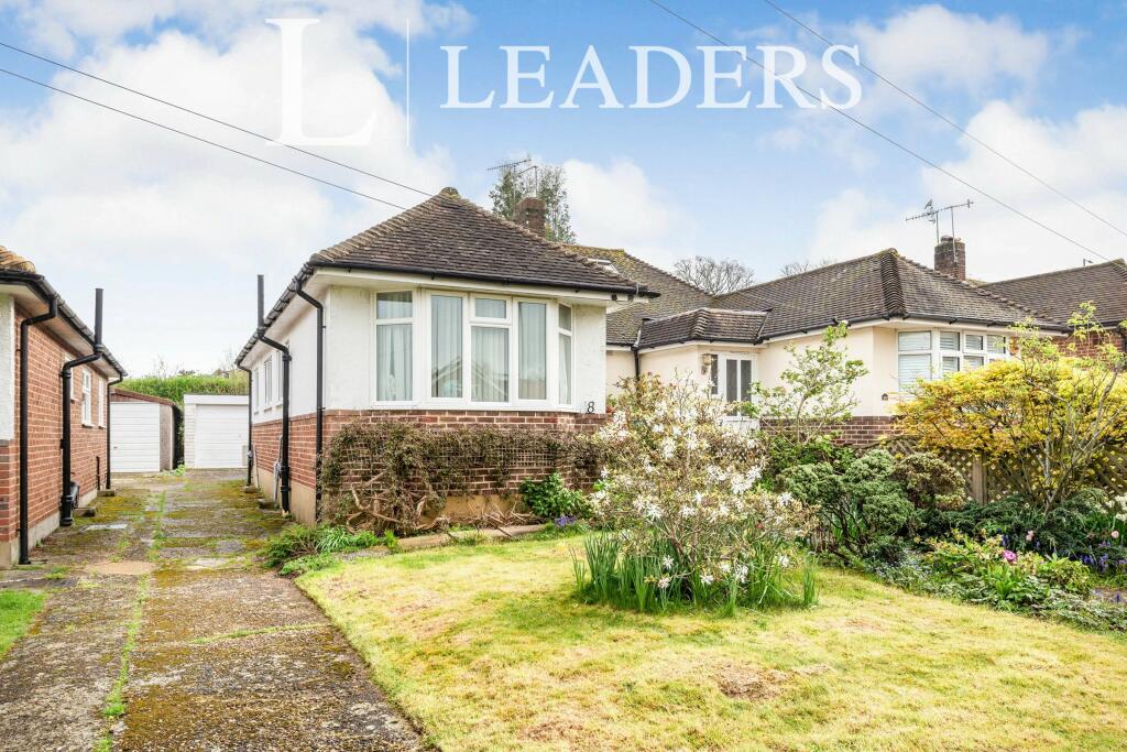 2 bed Bungalow for rent in Reigate. From Leaders - Reigate