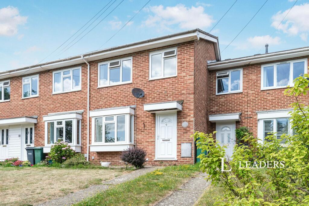 3 bed Detached for rent in Reigate. From Leaders Lettings - Reigate 3 bed Detached for rent in Reigate. From Leaders Lettings - Reigate