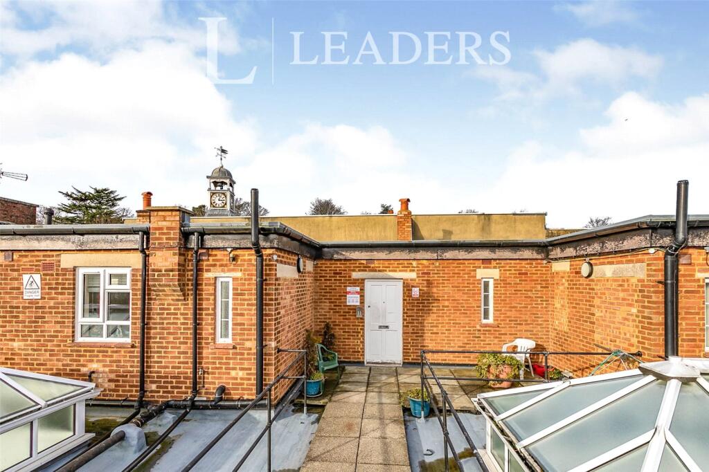 4 bed House Share for rent in Reigate. From Leaders Lettings - Reigate