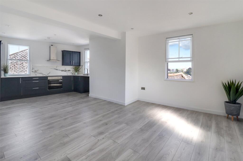 2 bed Apartment for rent in Bideford. From Webbers Property Services - Bideford