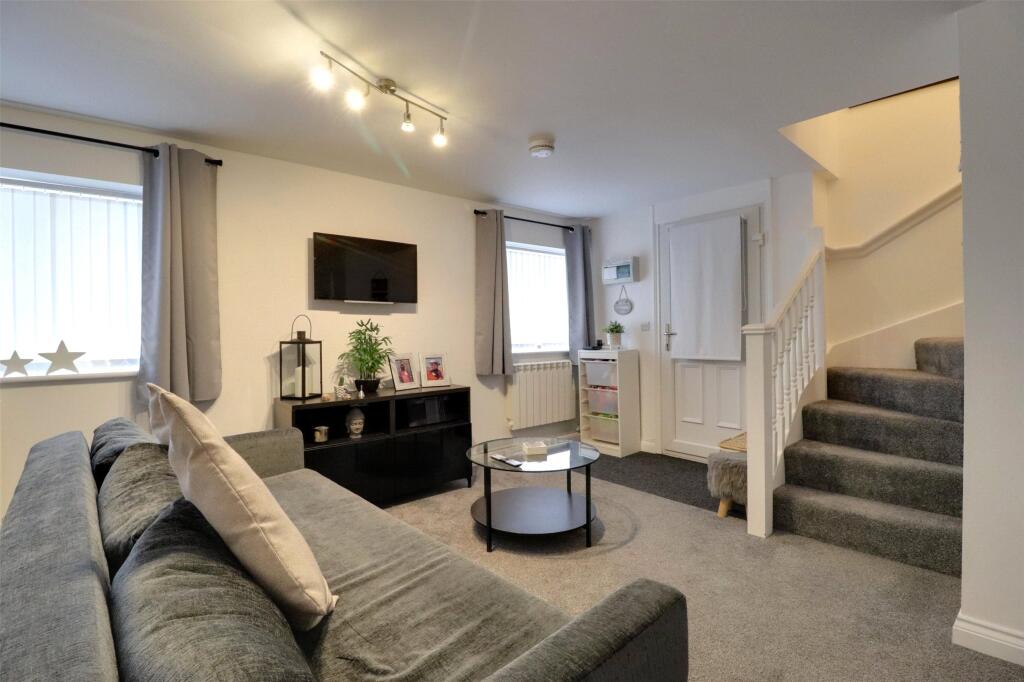 2 bed Mid Terraced House for rent in Bideford. From Webbers Property Services - Bideford 2 bed Mid Terraced House for rent in Bideford. From Webbers Property Services - Bideford