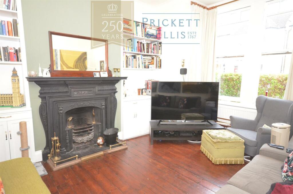 2 bed Flat for rent in Friern Barnet. From Prickett and Ellis