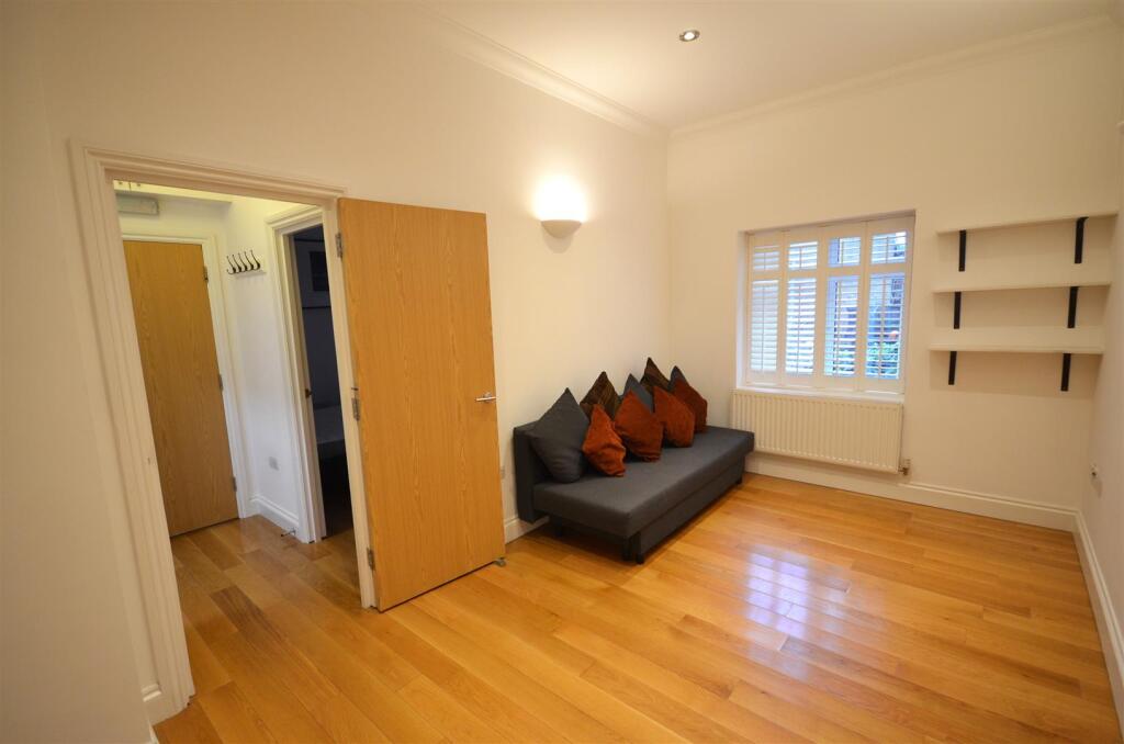 1 bed Apartment for rent in Hornsey. From Prickett & Ellis - Crouch End