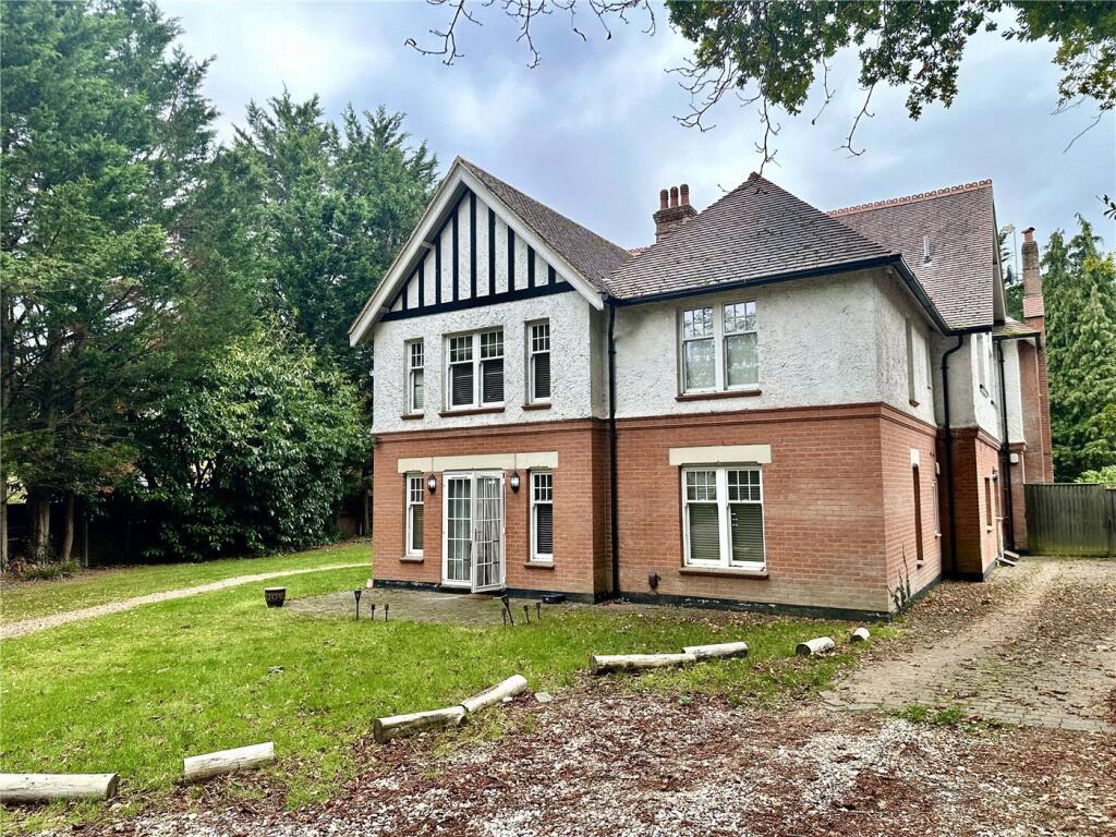 2 bed Apartment for rent in Bournemouth. From Winkworth - Westbourne