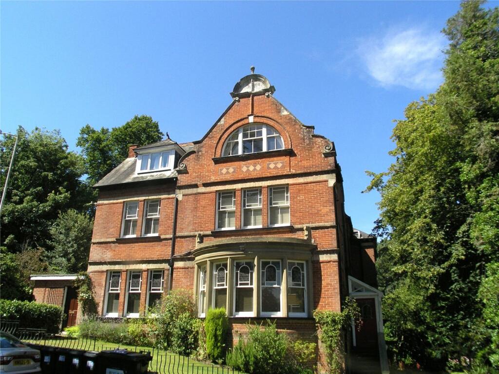 2 bed Apartment for rent in Bournemouth. From Winkworth - Westbourne