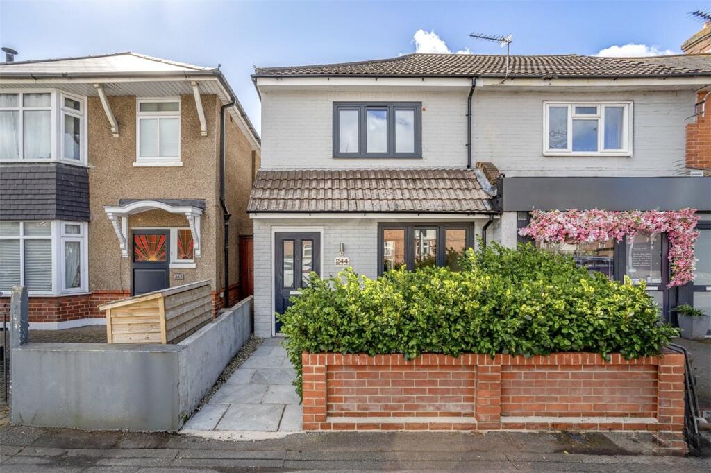 3 bed Mid Terraced House for rent in Winkton. From Winkworth - Westbourne