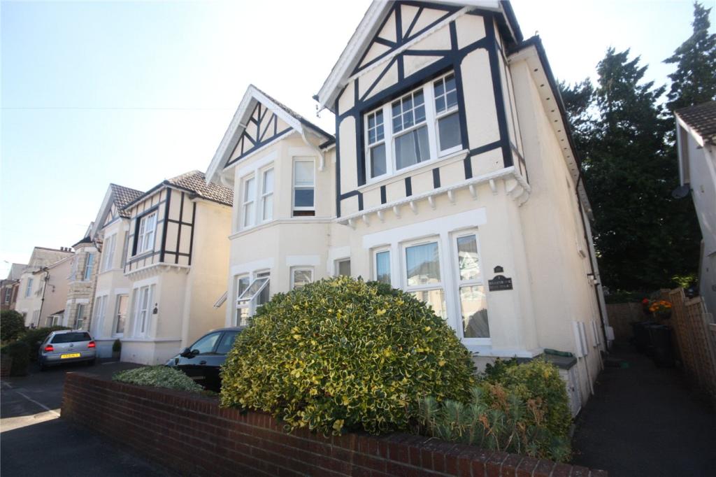 2 bed Apartment for rent in Bournemouth. From Winkworth - Westbourne 2 bed Apartment for rent in Bournemouth. From Winkworth - Westbourne