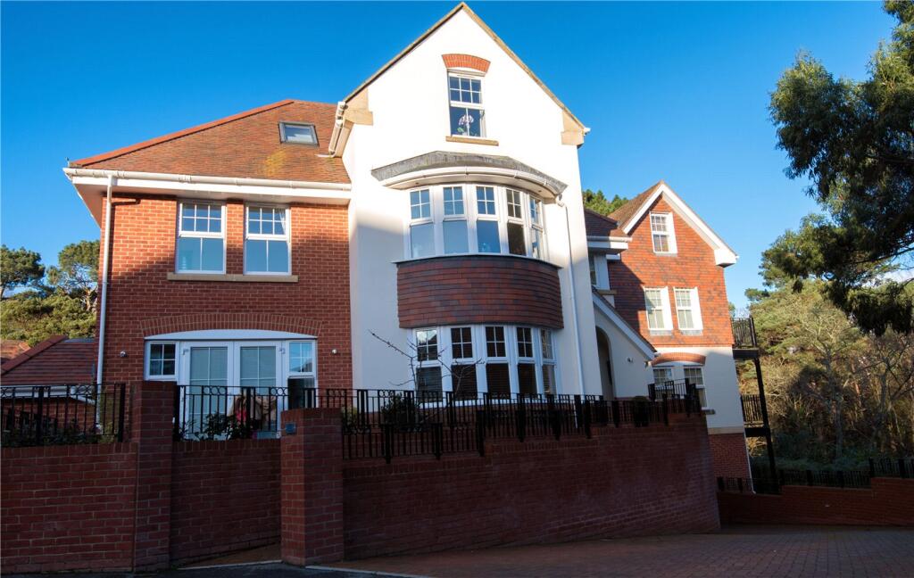 2 bed Apartment for rent in Bournemouth. From Winkworth - Westbourne