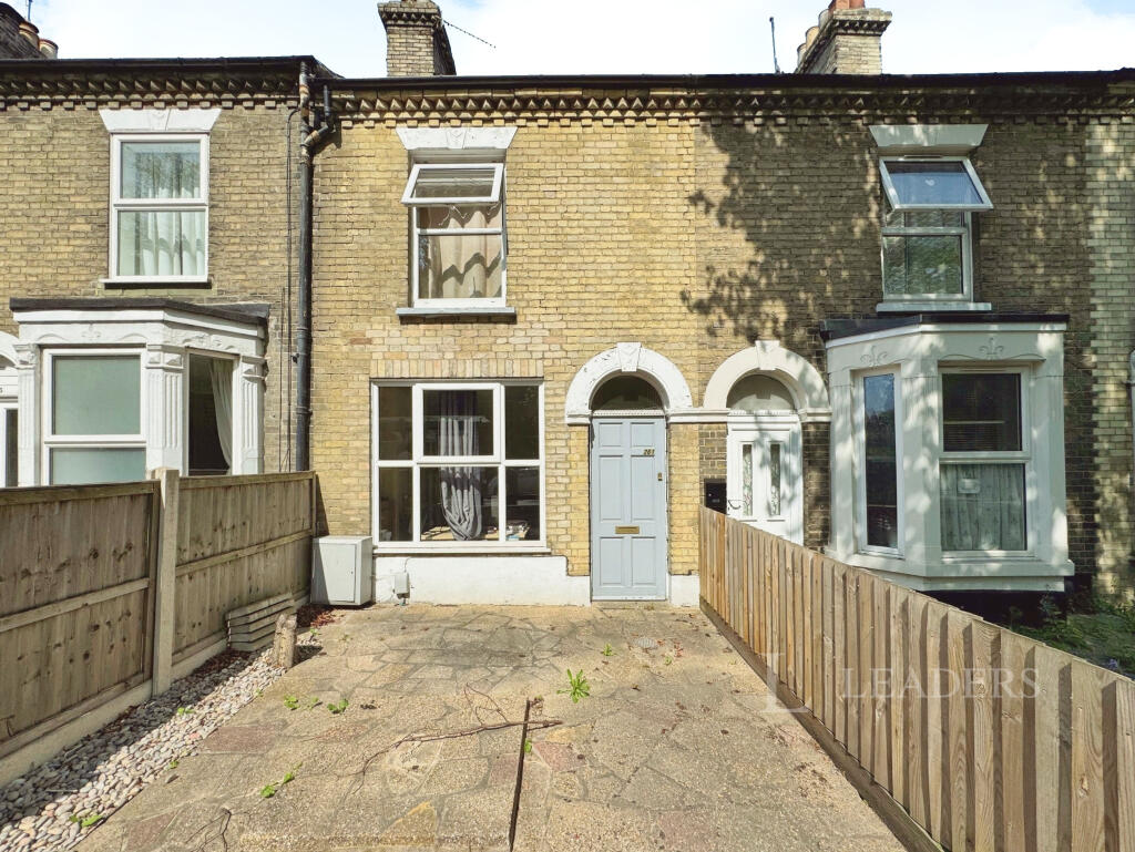 3 bed Mid Terraced House for rent in Norwich. From Leaders Lettings - Norwich