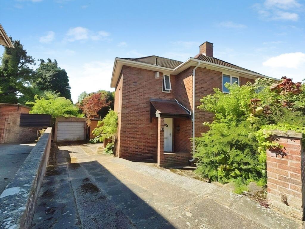 4 bed Mid Terraced House for rent in Colney. From Leaders Lettings - Norwich