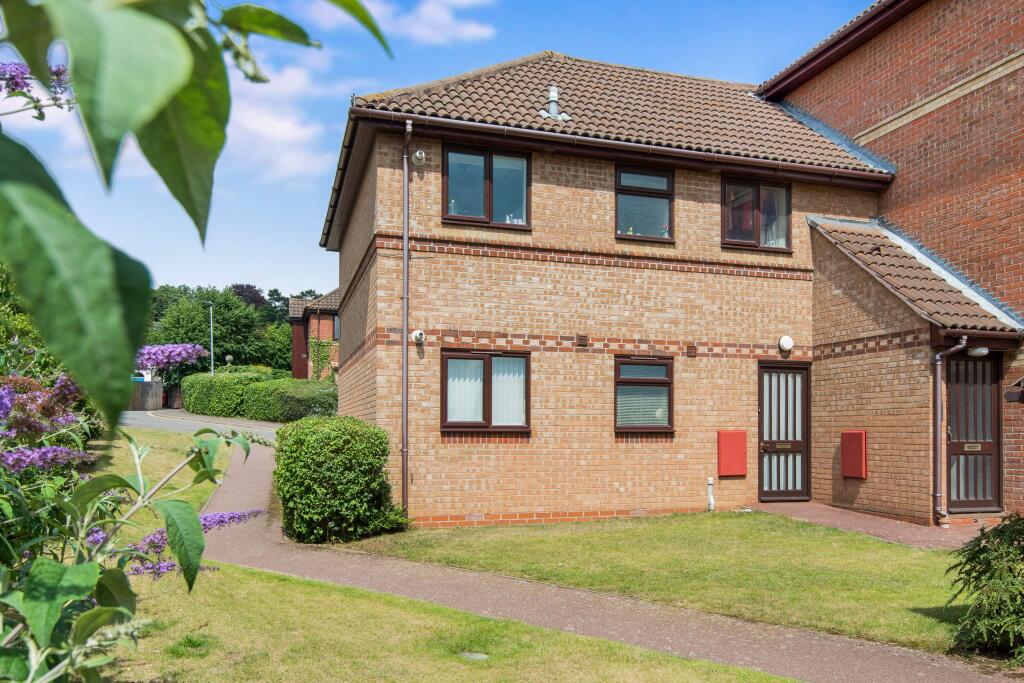 1 bed 1st Floor Flat for rent in Trowse Newton. From Leaders Lettings - Norwich 1 bed 1st Floor Flat for rent in Trowse Newton. From Leaders Lettings - Norwich