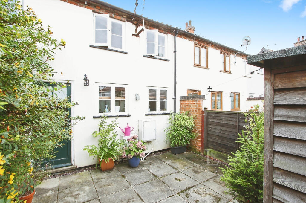 2 bed Mid Terraced House for rent in Wymondham. From Leaders Lettings - Norwich 2 bed Mid Terraced House for rent in Wymondham. From Leaders Lettings - Norwich