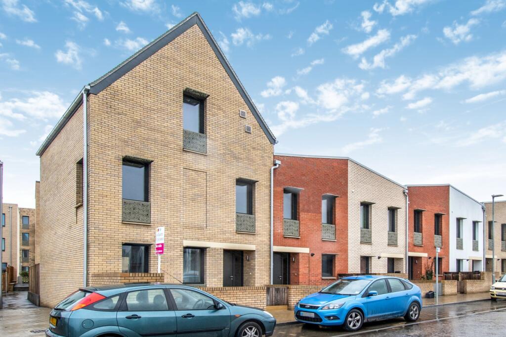 4 bed Detached for rent in Colney. From Leaders Lettings - Norwich
