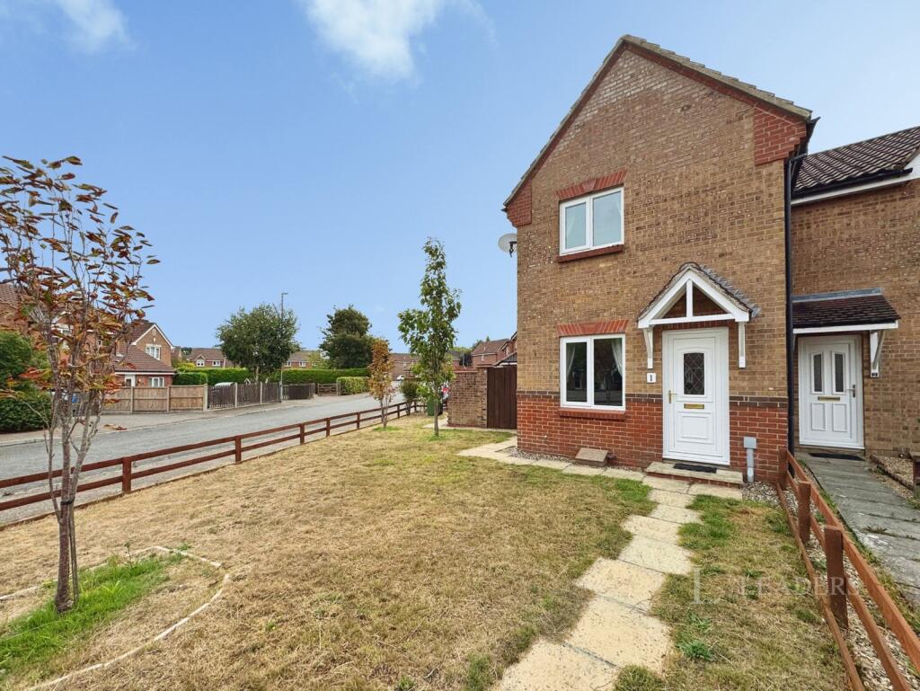 2 bed Mid Terraced House for rent in White Horse Common. From Leaders Lettings - Norwich