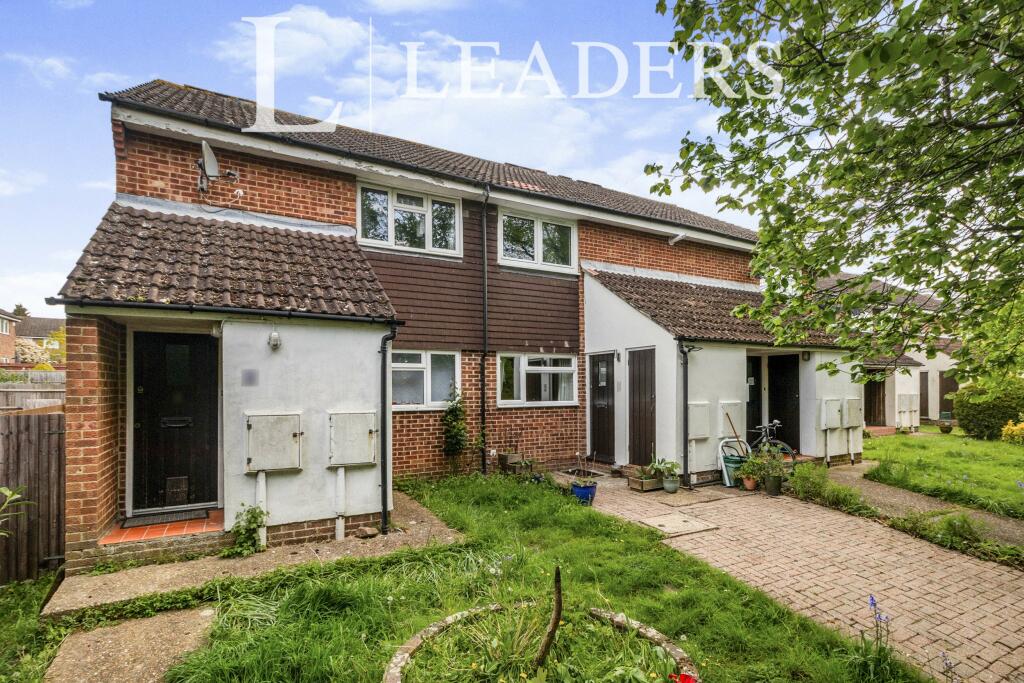 1 bed Maisonette for rent in Leatherhead. From Leaders - Leatherhead