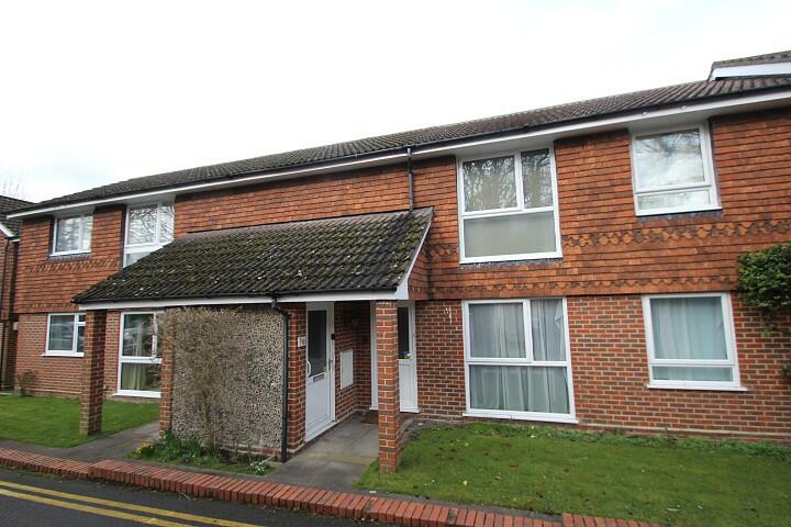 1 bed Maisonette for rent in Little Bookham. From Leaders - Leatherhead