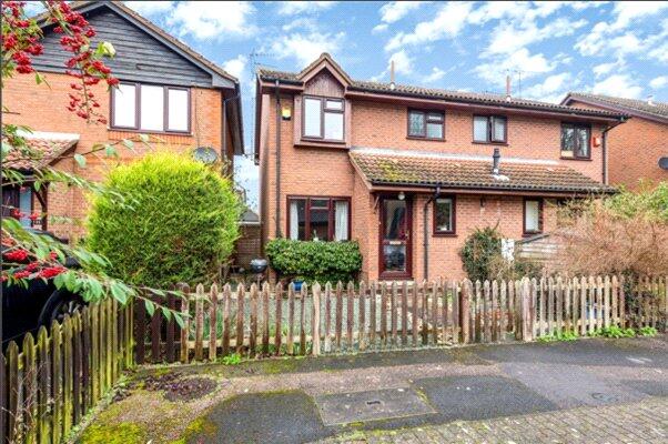 1 bed Semi Detached for rent in Leatherhead. From Leaders Lettings - Leatherhead 1 bed Semi Detached for rent in Leatherhead. From Leaders Lettings - Leatherhead