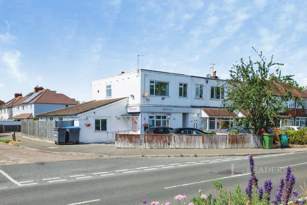 2 bed 1st Floor Flat for rent in Brockham. From Leaders Lettings - Leatherhead