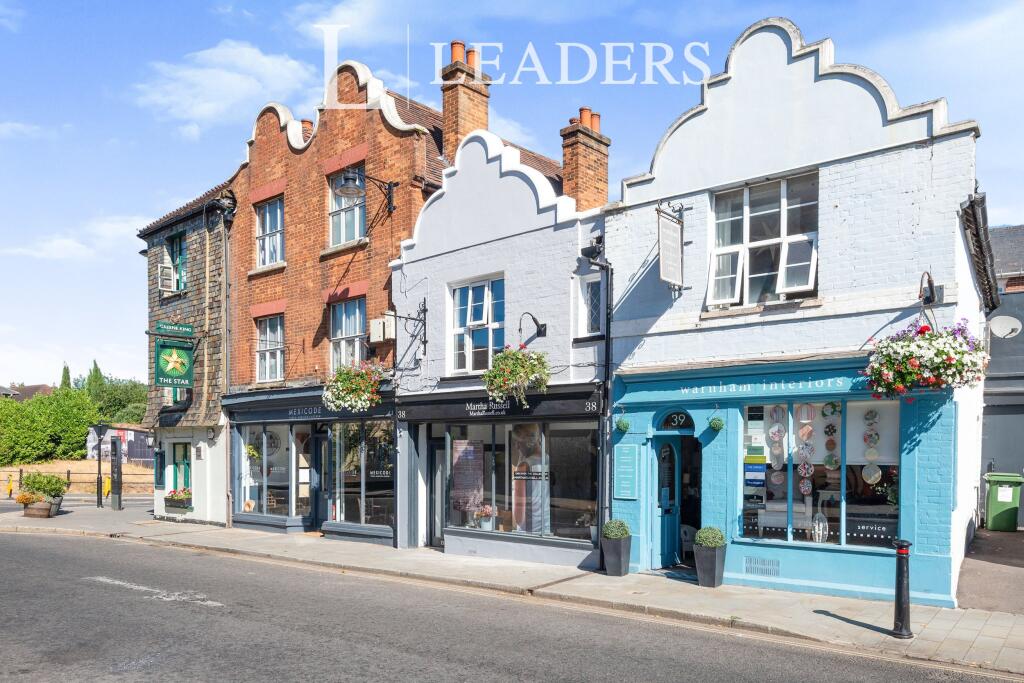1 bed 1st Floor Flat for rent in Dorking. From Leaders Lettings - Leatherhead