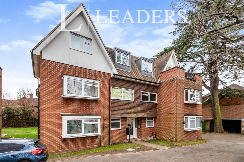 1 bed 1st Floor Flat for rent in Leatherhead. From Leaders Lettings - Leatherhead