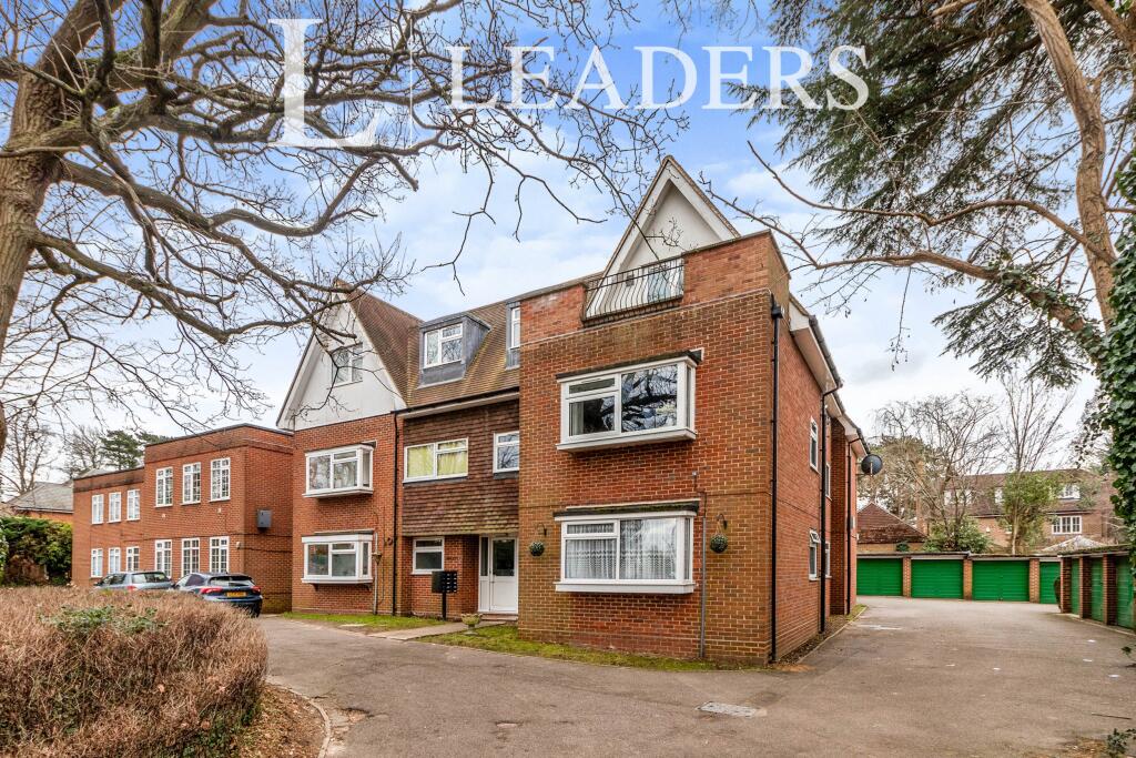 1 bed 1st Floor Flat for rent in Leatherhead. From Leaders Lettings - Leatherhead