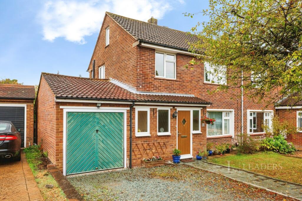 3 bed Semi Detached for rent in Leatherhead. From Leaders Lettings - Leatherhead 3 bed Semi Detached for rent in Leatherhead. From Leaders Lettings - Leatherhead
