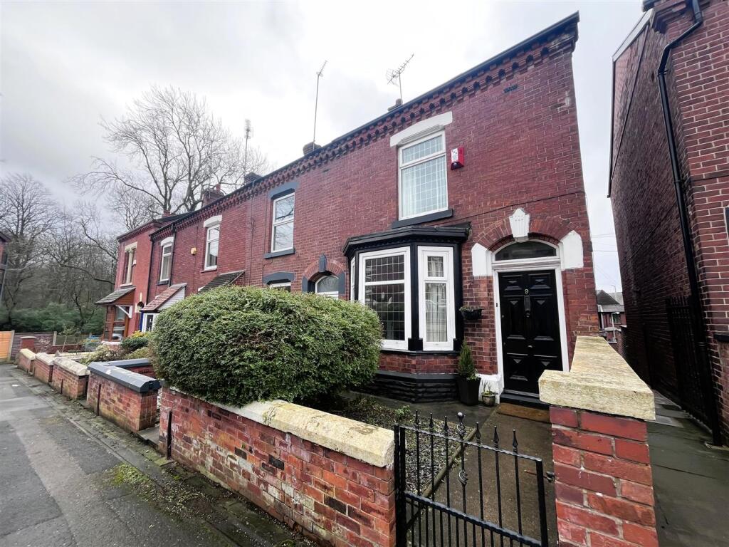 3 bed End of Terrace for rent in Ashton-under-Lyne. From W C Dawson & Son Ltd - Stalybridge