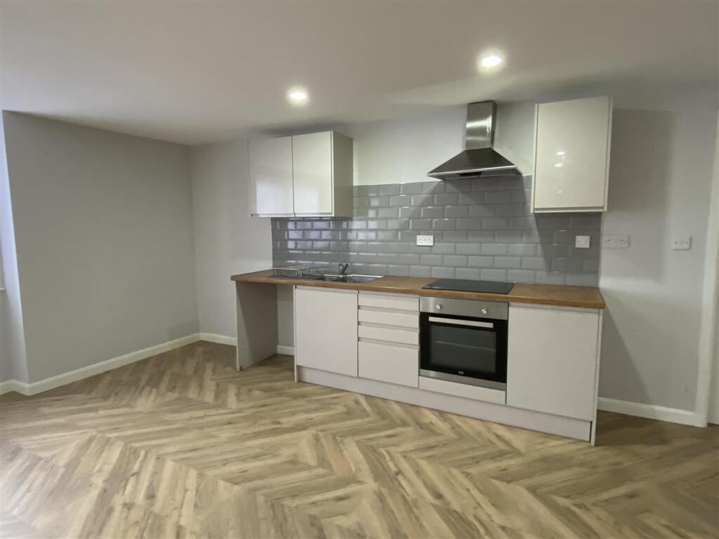 1 bed 1st Floor Flat for rent in Stalybridge. From W C Dawson & Son Ltd - Stalybridge
