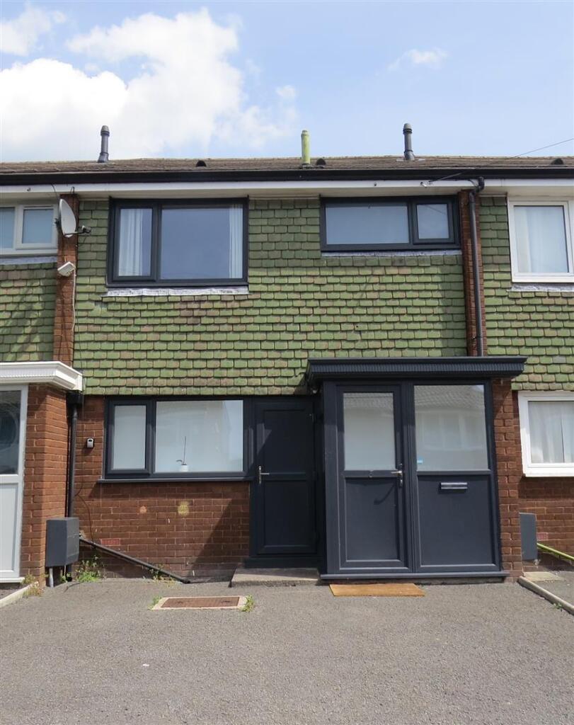 3 bed Town House for rent in Ashton-under-Lyne. From W C Dawson & Son Ltd - Stalybridge
