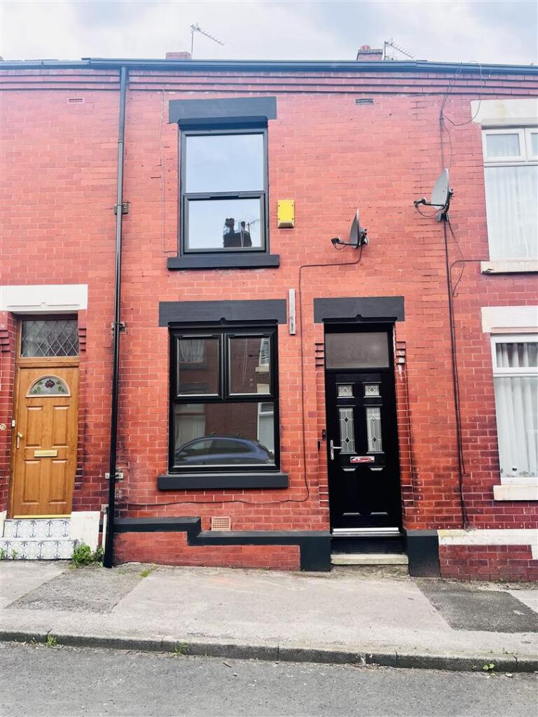 2 bed Mid Terraced House for rent in Stalybridge. From W C Dawson & Son Ltd - Stalybridge