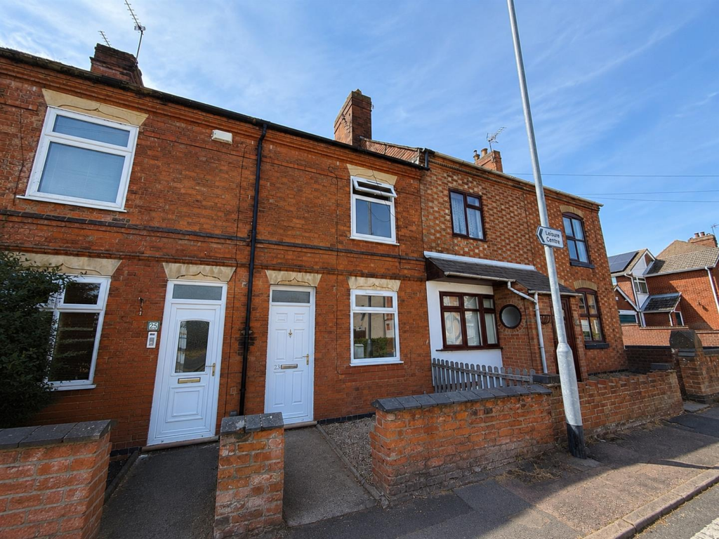 3 bed Mid Terraced House for rent in Leicester. From Nest Estate Agents - Blaby & Narborough