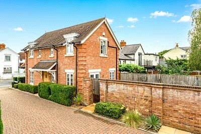 2 bed Detached for rent in Windsor. From Breckenridge Lettings Ltd - Sunningdale 2 bed Detached for rent in Windsor. From Breckenridge Lettings Ltd - Sunningdale