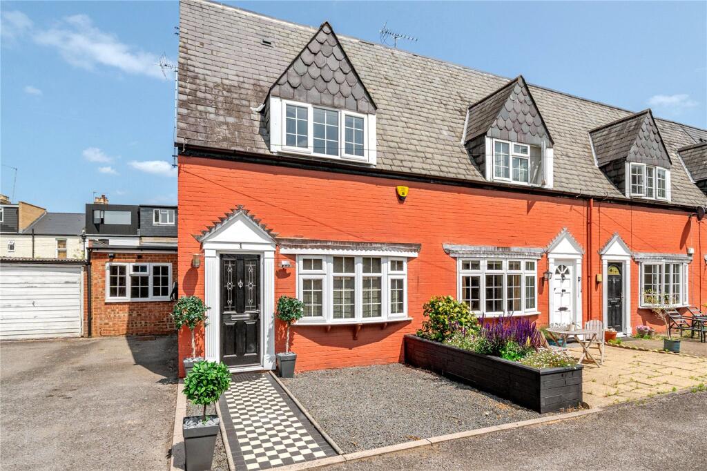 2 bed End of Terrace for rent in Windsor. From Breckenridge Lettings Ltd - Sunningdale 2 bed End of Terrace for rent in Windsor. From Breckenridge Lettings Ltd - Sunningdale